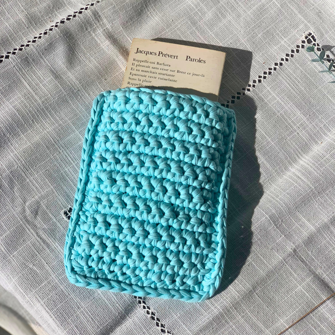 Couvre Livre - Liseuse en fil recyclé - Format Poche - Ma Reinette