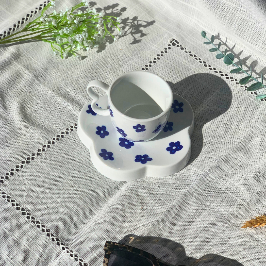 Tasse et soucoupe fleur